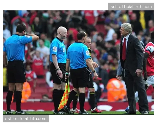 埃弗顿就西汉姆漏判点球正式上诉，质疑英超裁判尺度不统一